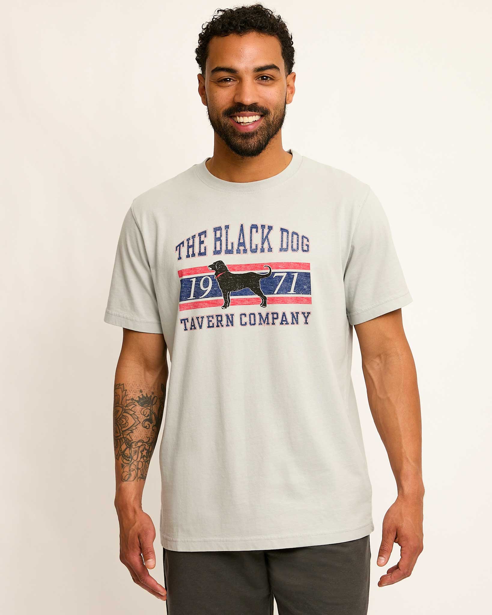 Adult Tavern Block Arch Classic Shortsleeve Tee – The Black Dog