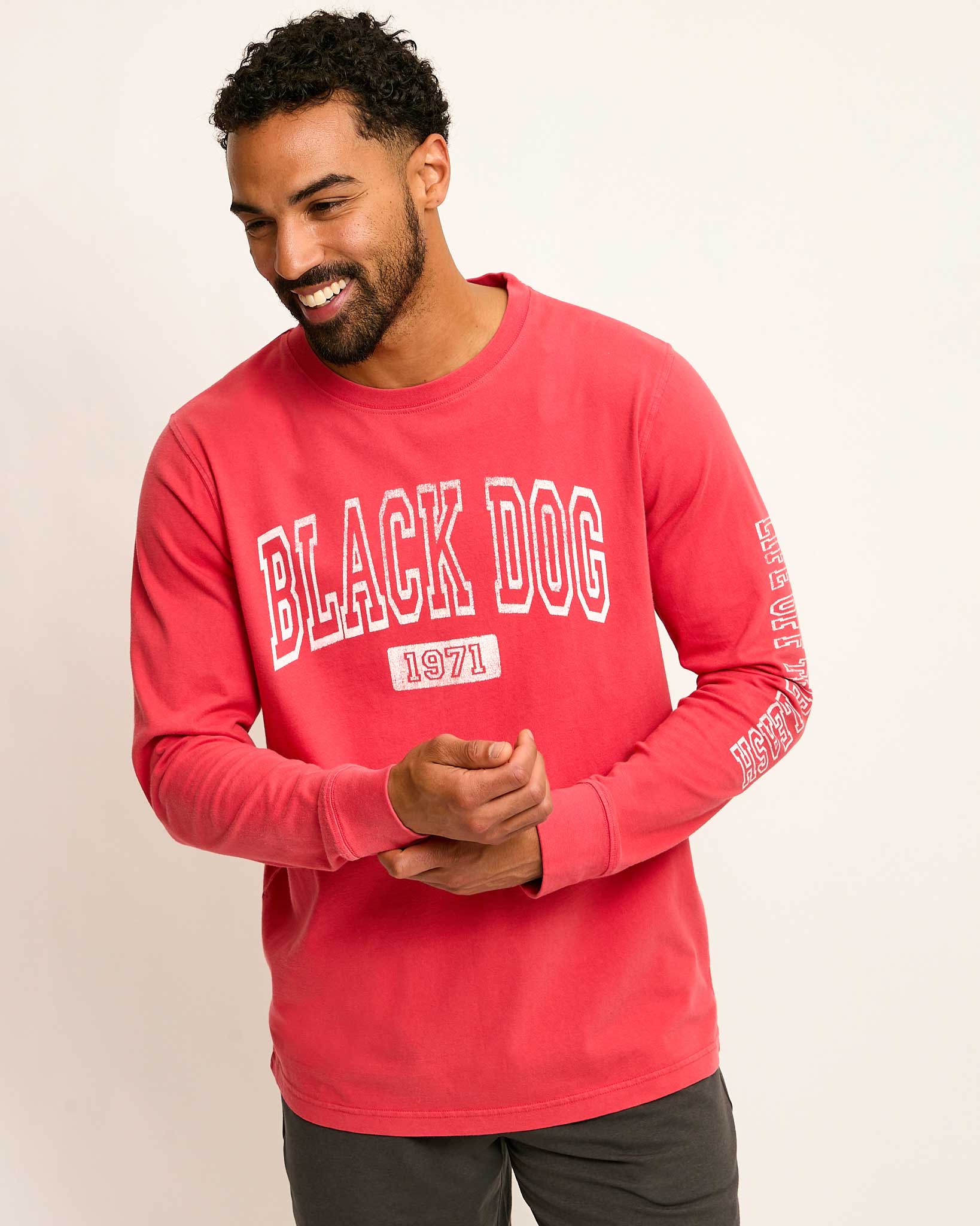 Adult Collegiate Classic Longsleeve Tee – The Black Dog