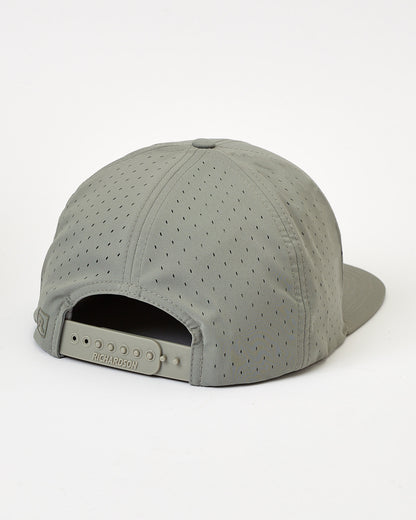The Links Performance Hat